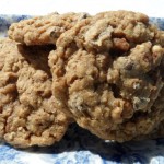 Oatmeal Cookies with Chocolate Chips and Pecans